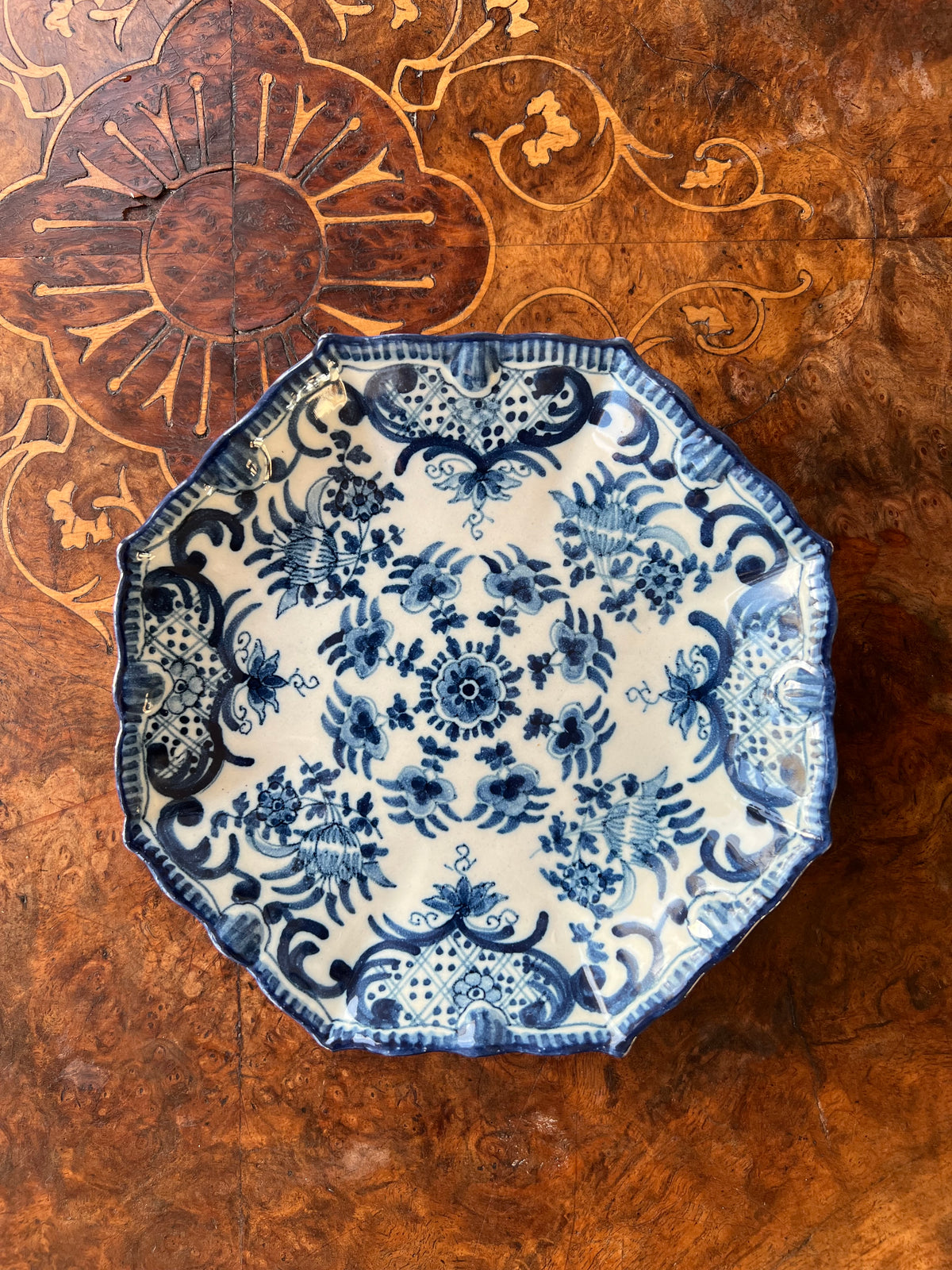 https://www.sofiakemm.com/products/vintage-1957-royal-tichelaar-makkum-blue-white-decorative-plate-hand-painted-with-scalloped-edge-copy-2?variant=41252826054720